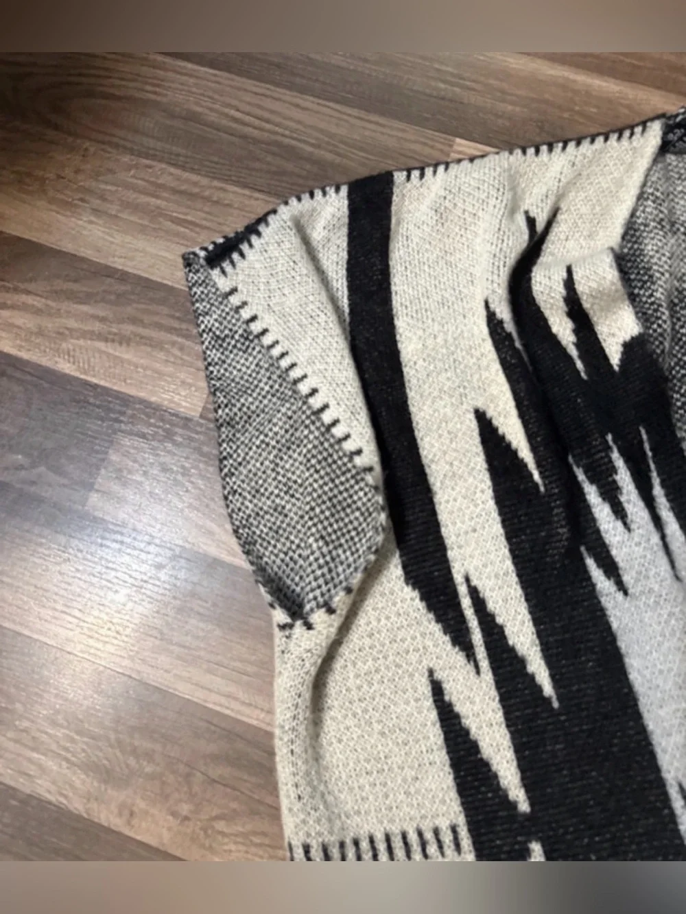 Rue 21 women’s shawl cardigan size one size